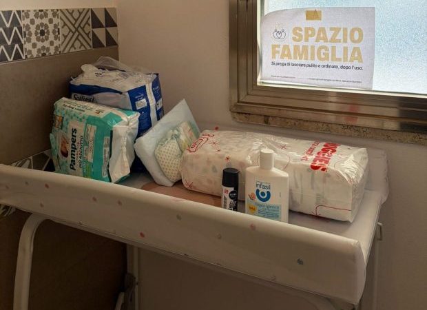 Una culla per parrocchia: come essere famiglia